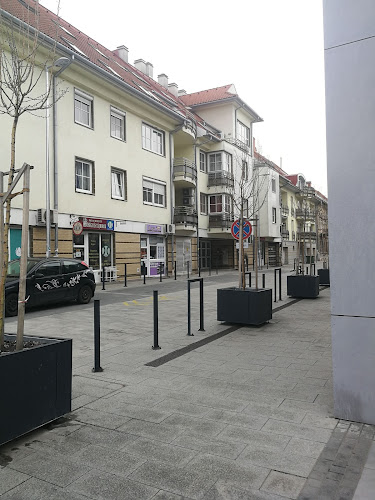 Opinii despre 2in1 Szolárium és kávézó în Budapest - Kávézó