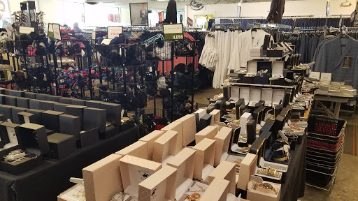 Clothing Store «K&G Fashion Superstore», reviews and photos, 5832 Columbia Pike, Falls Church, VA 22041, USA