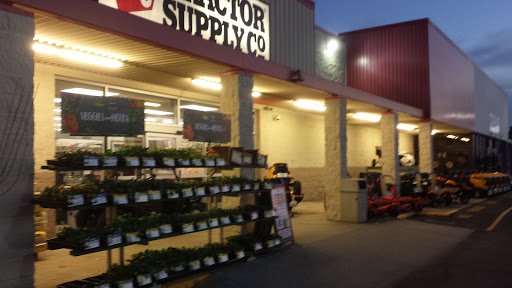 Home Improvement Store «Tractor Supply Co.», reviews and photos, 356 Frey St, Ashland City, TN 37015, USA