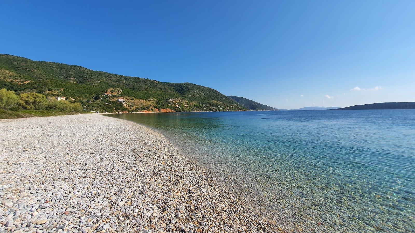 Foto di Ag. Dimitrios beach con una superficie del acqua cristallina
