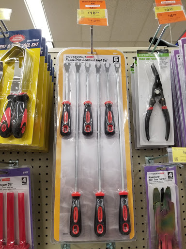 Hardware Store «Harbor Freight Tools», reviews and photos, 2500 W Parmer Ln B, Austin, TX 78727, USA