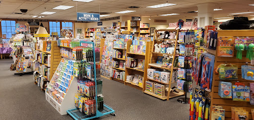 Book Store «Schuler Books & Music», reviews and photos, 2660 28th St SE, Grand Rapids, MI 49512, USA