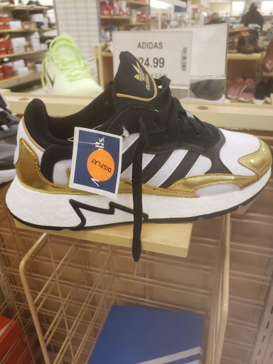 Shopping Mall «Lehigh Shopping Center», reviews and photos, W Union Blvd, Bethlehem, PA 18018, USA