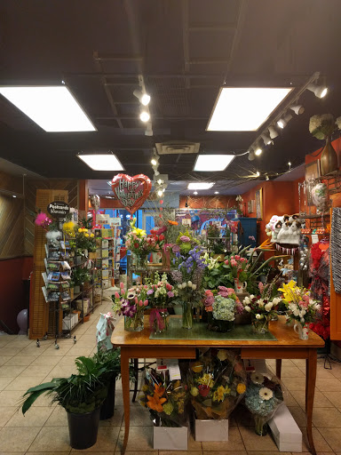 Florist «Designs By Rosa, Inc. Florist», reviews and photos, 140 S Wabash Ave, Chicago, IL 60603, USA