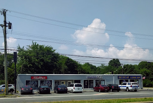 Tattoo Shop «Artistic Additions Tattoos and Body Piercings», reviews and photos, 462 N Dupont Hwy, Dover, DE 19901, USA