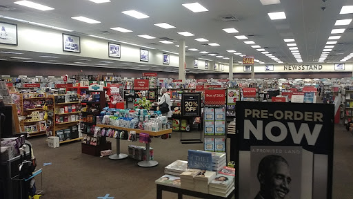 Book Store «Books-A-Million», reviews and photos, 738 Marsh Landing Pkwy, Jacksonville Beach, FL 32250, USA