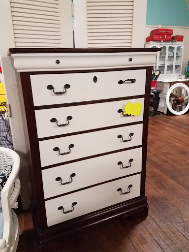 Antique Store «Rancho Coop», reviews and photos, 5685 Main St, Oakley, CA 94561, USA