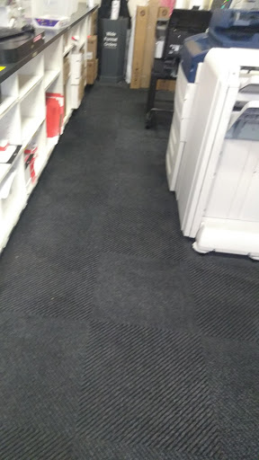 Office Supply Store «Staples», reviews and photos, 2080 W Empire Ave, Burbank, CA 91504, USA