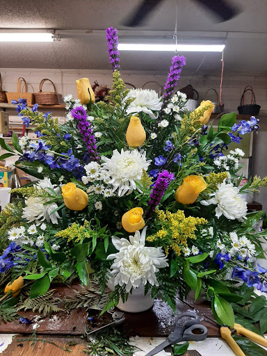 Florist «A & B Florist», reviews and photos, 908 S Cashua Dr, Florence, SC 29501, USA