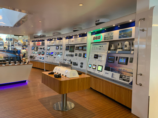 Marine Supply Store «West Marine», reviews and photos, 2401 S Andrews Ave, Fort Lauderdale, FL 33316, USA