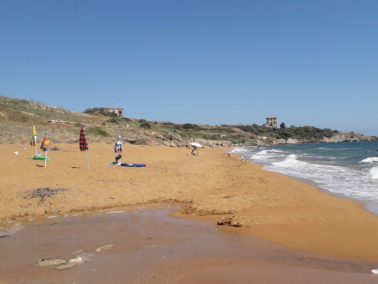 Alfieri beach'in fotoğrafı doğal alan içinde bulunmaktadır