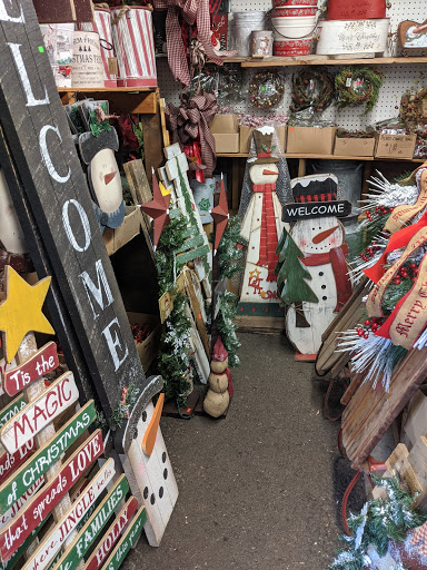 Greenhouse «Country Grapevine», reviews and photos, 510 N Hokendauqua Dr, Bath, PA 18014, USA