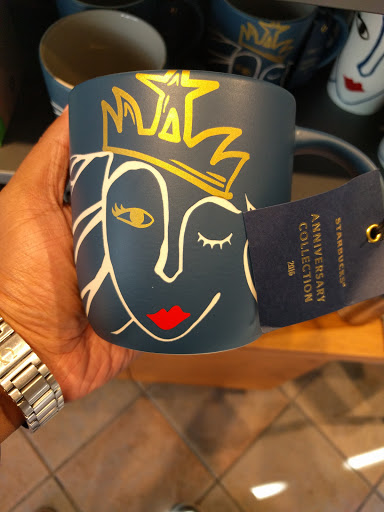 Shopping Mall «Quail Hill Shopping Center», reviews and photos, 6501 - 6875 Quail Hill Pkwy, Irvine, CA 92603, USA