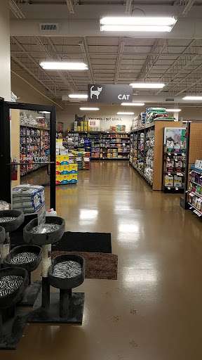 Pet Supply Store «Pet Supplies Plus», reviews and photos, 1791 W Columbia Ave, Battle Creek, MI 49015, USA