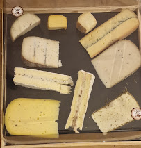 Fabrication du fromage du Restaurant La Tomme d'Isa à Auvers-sur-Oise - n°19