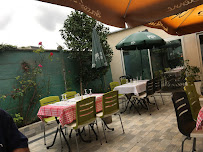 Atmosphère du Restaurant La Petite Auberge à Ivry-sur-Seine - n°6