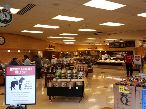 Grocery Store «Quality Food Center», reviews and photos, 4101 49th Ave NE, Tacoma, WA 98422, USA