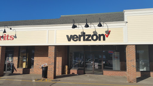 Cell Phone Store «Verizon Wireless Stow MA», reviews and photos, 117 Great Rd, Stow, MA 01775, USA