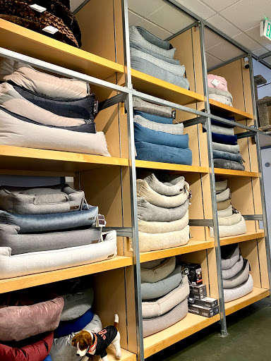 Pet Store «Bow Wow Meow», reviews and photos, 654 Santa Cruz Ave, Menlo Park, CA 94025, USA