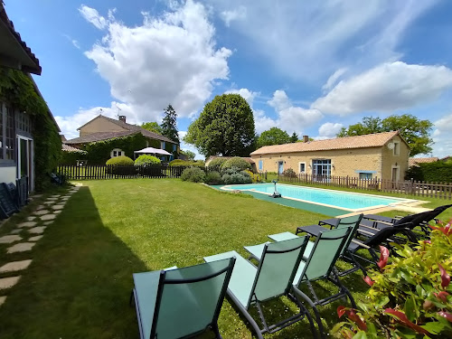 Grand Gite en Dordogne La Croisée Verte à Veyrines-de-Vergt