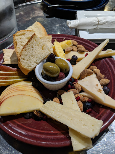 Wine Store «The Broadway Wine Merchants», reviews and photos, 17 Oakway Center, Eugene, OR 97401, USA