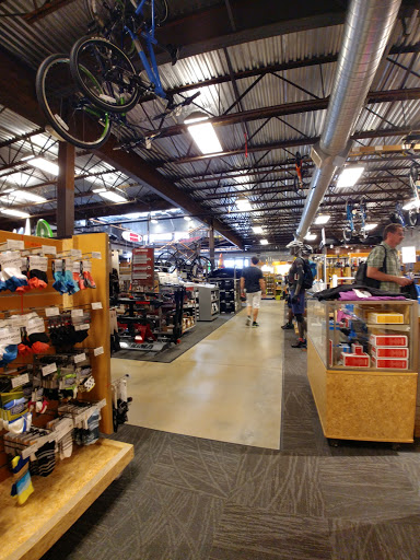 Camping Store «REI», reviews and photos, 1703 S Brentwood Blvd, Brentwood, MO 63144, USA