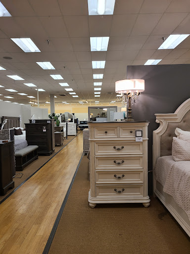 Furniture Store «Value City Furniture», reviews and photos, 5500 Buckeystown Pike #800, Frederick, MD 21703, USA