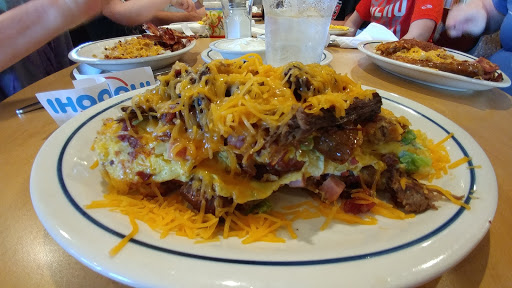 Shopping Mall «Aliso Village Shopping Center», reviews and photos, 23966 Aliso Creek Rd, Laguna Niguel, CA 92677, USA