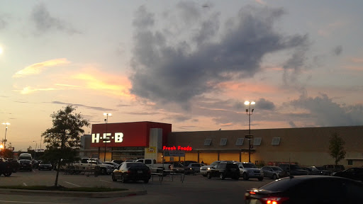 Grocery Store «H-E-B Grocery», reviews and photos, 3590 College St, Beaumont, TX 77701, USA