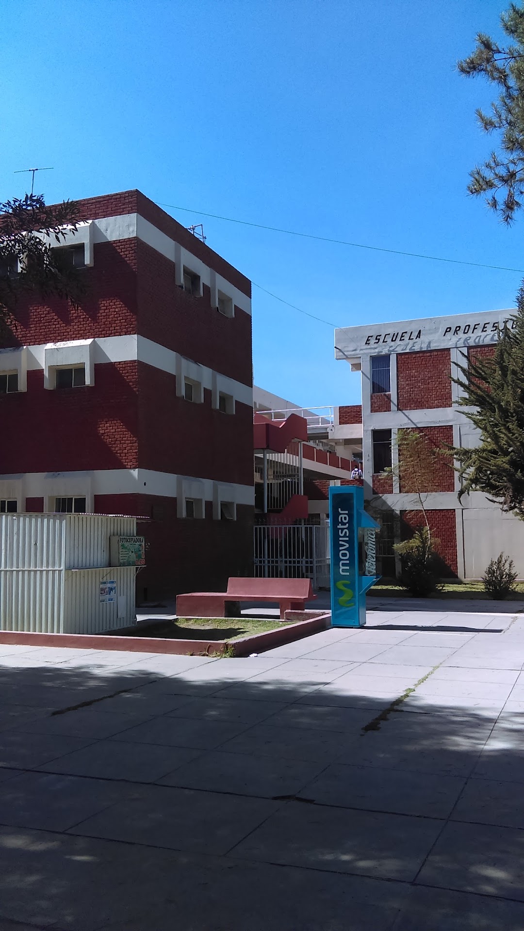 Escuela De Quimica