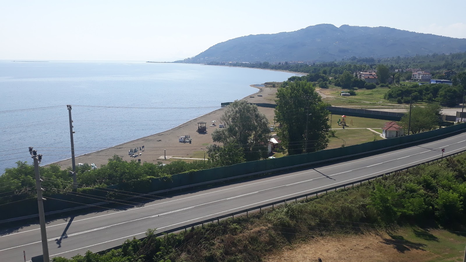 Fotografija Ordu Kadinlar Plaji z svetel pesek površino