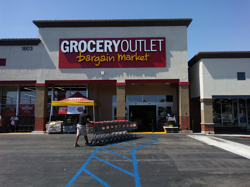 Grocery Outlet Bargain Market, 1803 E Chapman Ave, Orange, CA 92867, USA, 