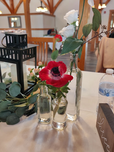 Wedding Venue «Timberlodge at Arrowhead Golf Club», reviews and photos, 12292 Clarence Center Rd, Akron, NY 14001, USA