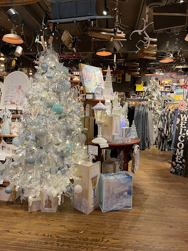 American Restaurant «Cracker Barrel Old Country Store», reviews and photos, 23030 Indian Creek Dr, Sterling, VA 20166, USA