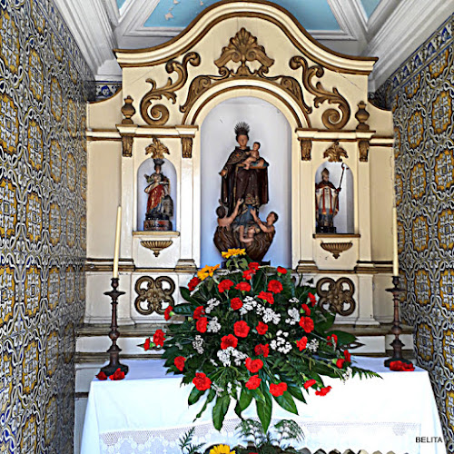 Avaliações doAlminhas de Santo Antoninho da Estrada em Porto - Igreja