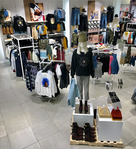 Clothing Store «Forever 21», reviews and photos, 4502 S Steele St #426B, Tacoma, WA 98409, USA