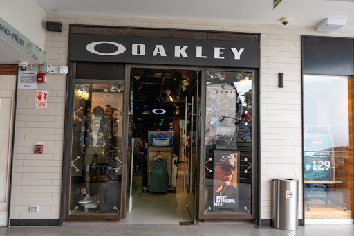 Oakley Larcomar