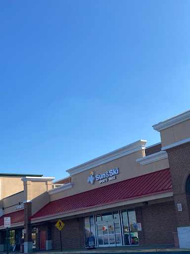 Outdoor Sports Store «Sun & Ski», reviews and photos, 6280 Seven Corners Center, Falls Church, VA 22044, USA
