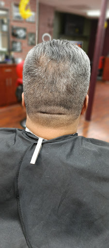 Barber Shop «Showcase Barbershop», reviews and photos, 727 Sumner Ave, Springfield, MA 01108, USA