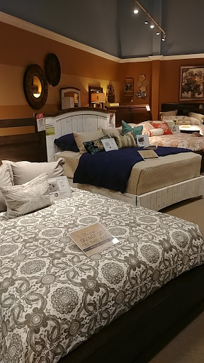 Furniture Store «The Furniture Mart - Shakopee», reviews and photos, 4270 12th Ave E, Shakopee, MN 55379, USA