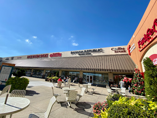 Outlet Mall «Tanger Outlet Branson», reviews and photos, 300 Tanger Blvd, Branson, MO 65616, USA