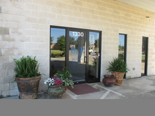 Auto Body Shop «B & D Paint & Body», reviews and photos, 3216 I-30, Mesquite, TX 75150, USA