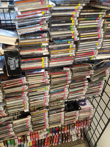 Thrift Store «Yuma Frontage Goodwill Retail Store & Donation Center», reviews and photos