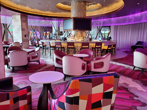 Hotel «Seneca Niagara Resort & Casino», reviews and photos, 310 4th St, Niagara Falls, NY 14303, USA