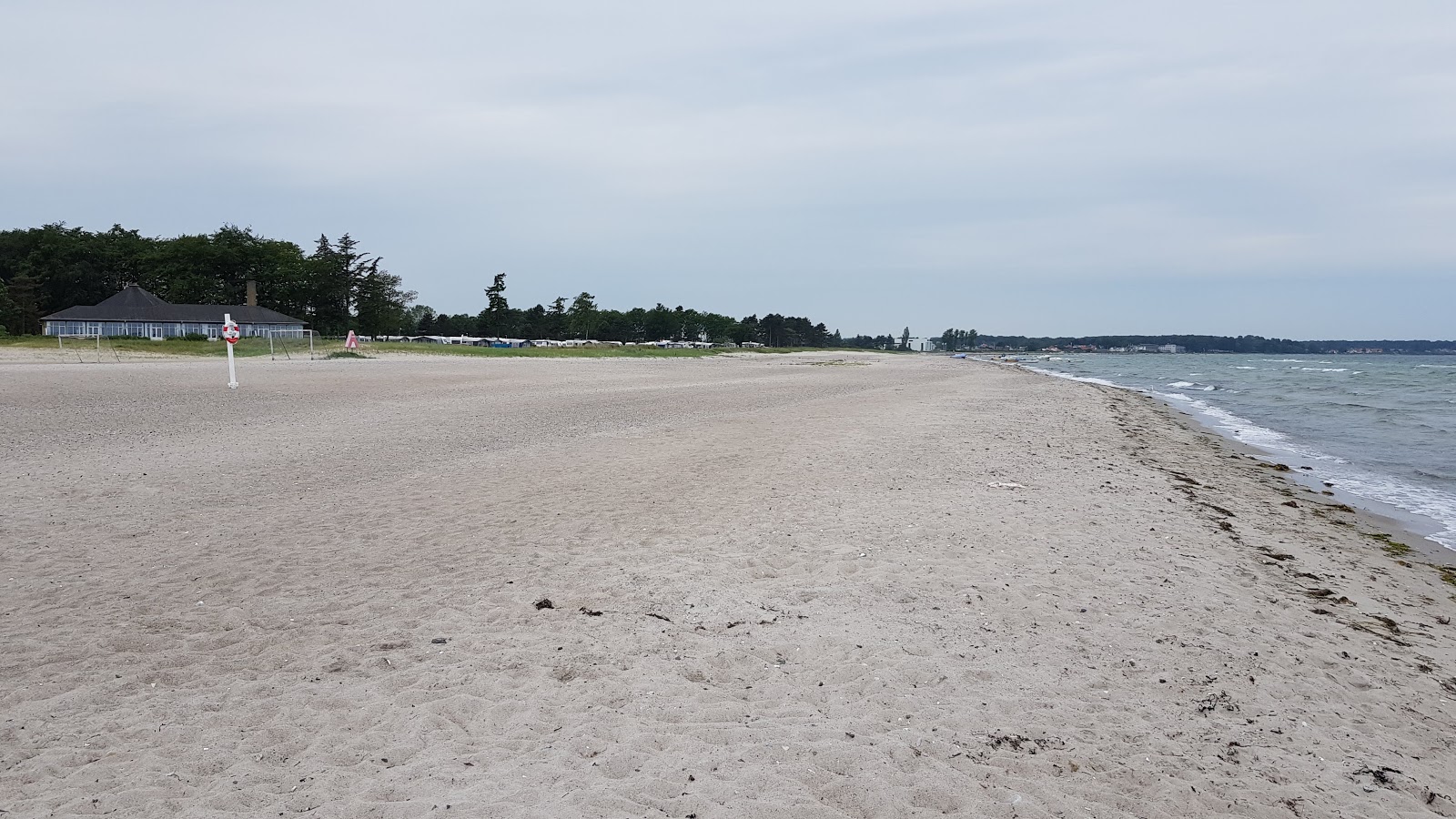 Photo of Nyborg Beach and the settlement