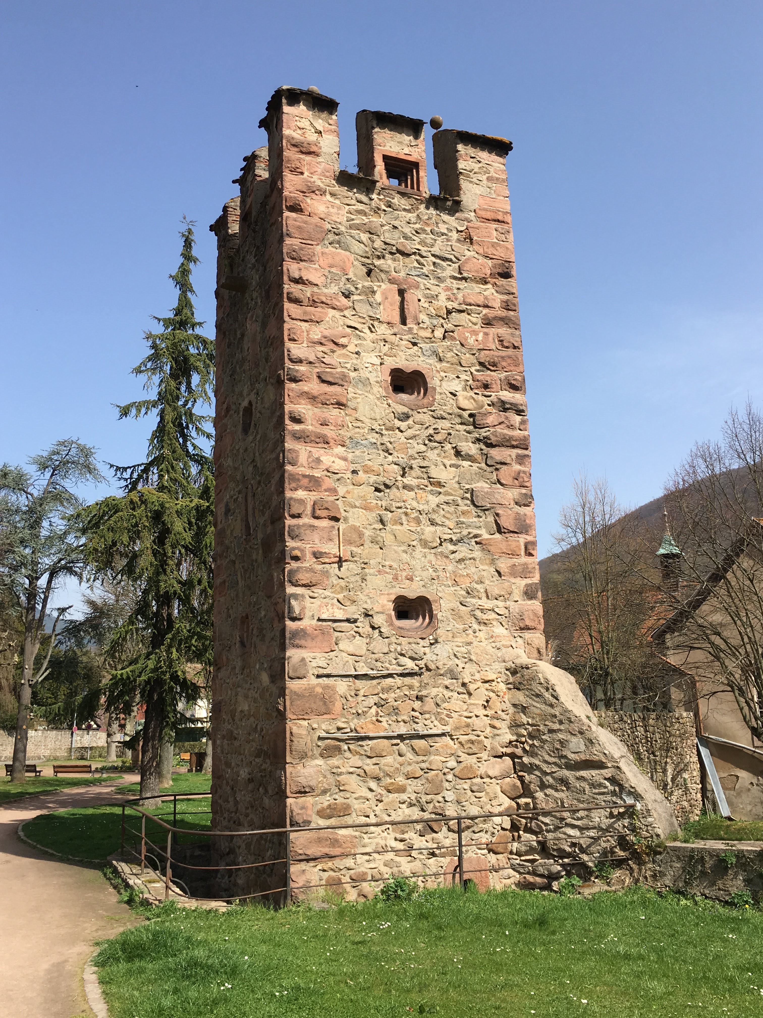 Photo n° 15 de l'avis de Roland.a fait le 08/04/2018 à 15:17