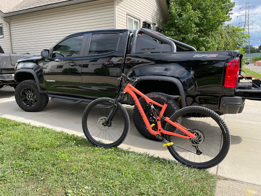 Bicycle Store «KLM Bike & Fitness», reviews and photos, 33600 Woodward Ave, Birmingham, MI 48009, USA