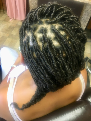 Hair Salon «CinciNatural Center», reviews and photos, 1617 Highland Ave, Cincinnati, OH 45202, USA