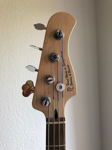 Peter Leuzinger PL Basses and Guitars