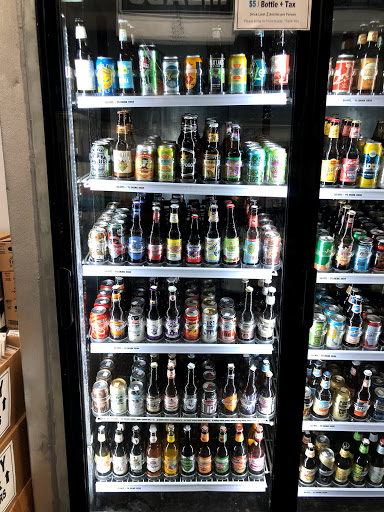 Liquor Store «The Craft Beer Store Libertyville», reviews and photos, 107 W Church St, Libertyville, IL 60048, USA